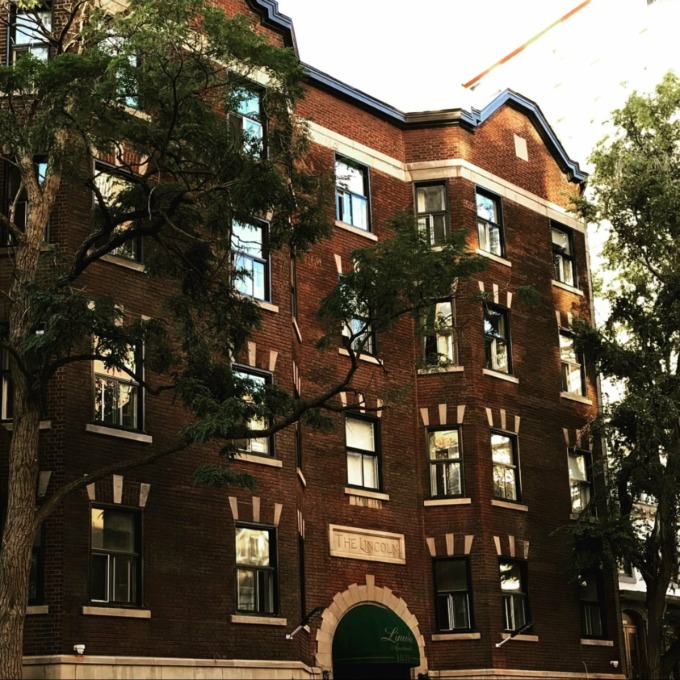 1839 Av. Lincoln, Montréal (VilleMarie), QC H3H BHHS Québec