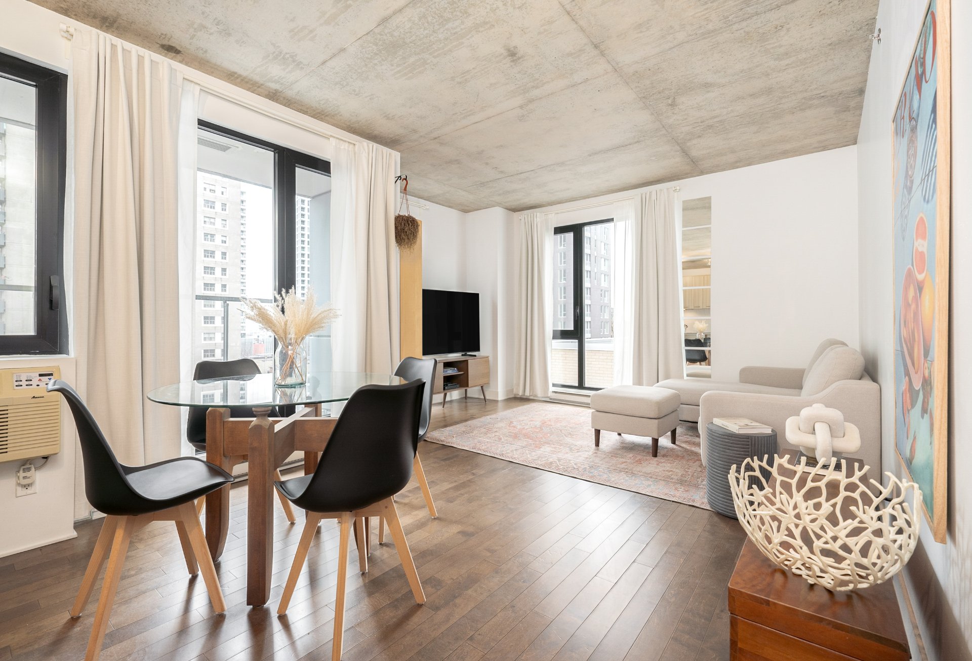 #608-1414 Rue Chomedey