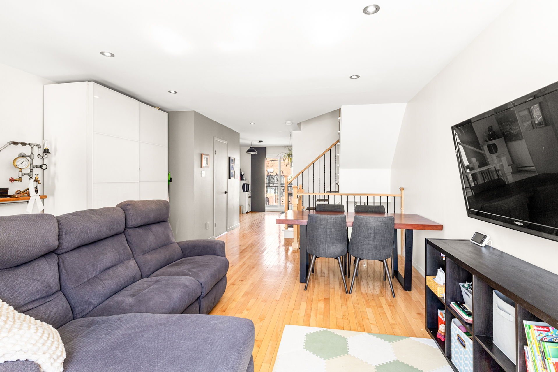 2929Z Rue Aubry