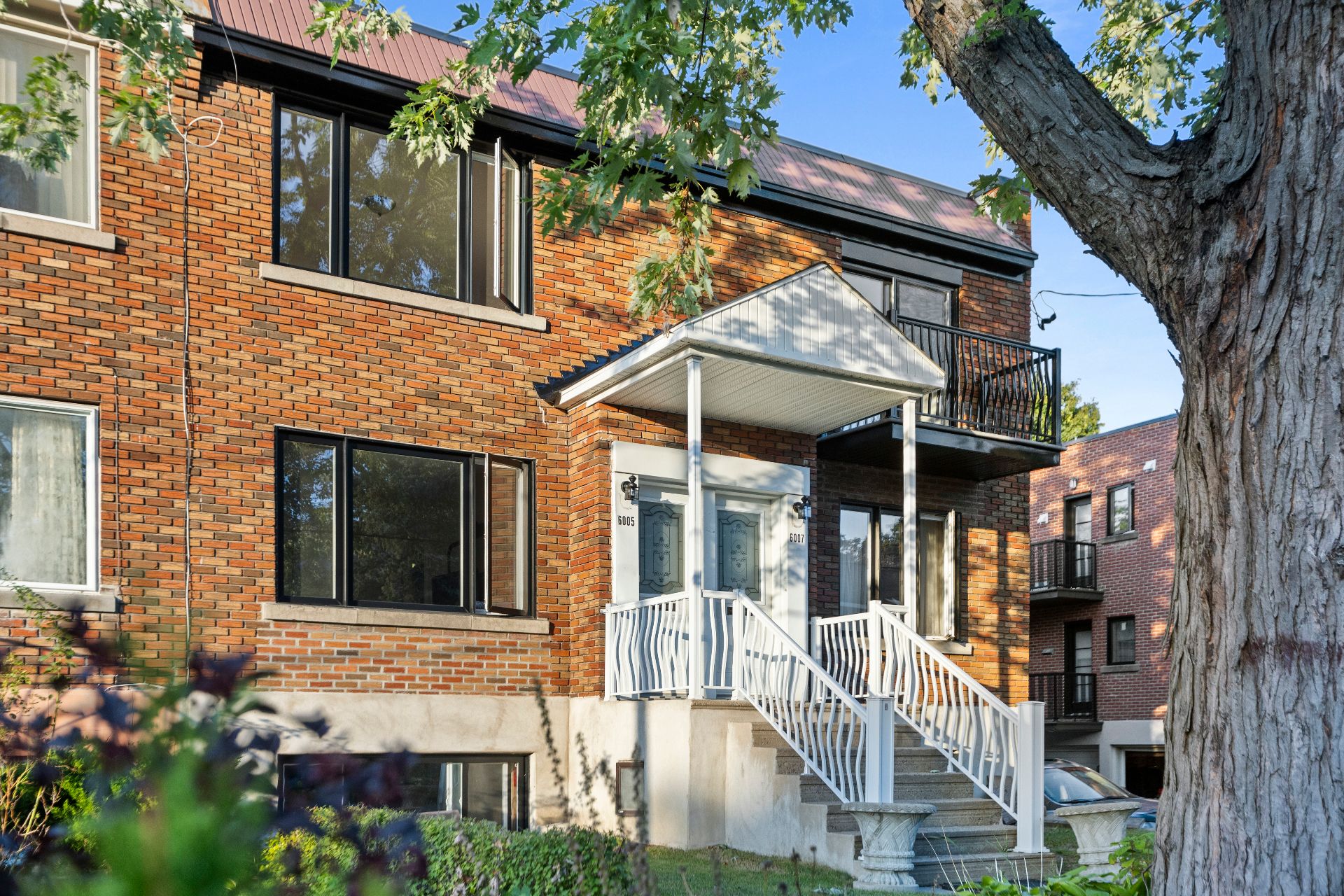 6007 Av. MacDonald