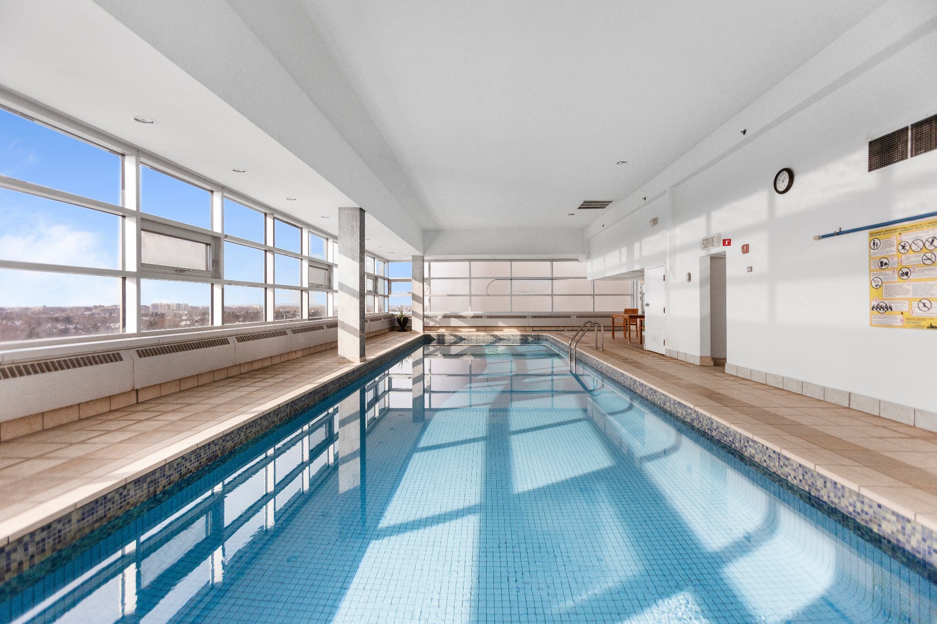 #902-5320 Av. MacDonald