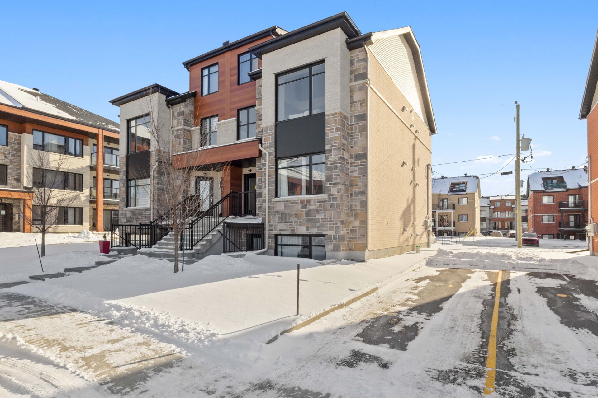 835 Crois. des Roselins